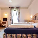 Alesi Aparthotel Malcesine