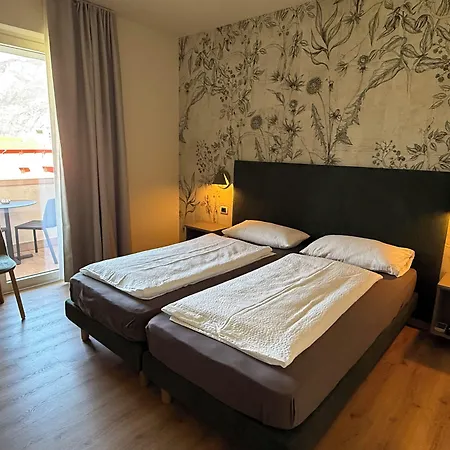 Alesi Aparthotel Malcesine