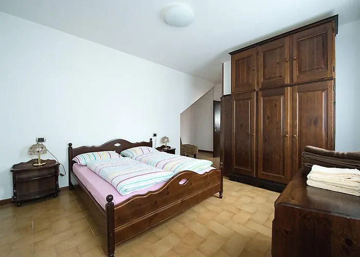 Alesi Aparthotel