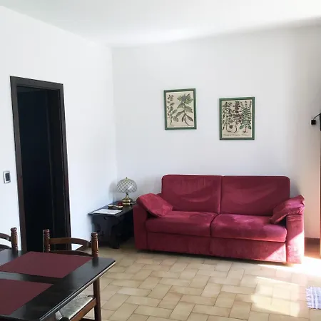 Alesi Apart-hotel 3*