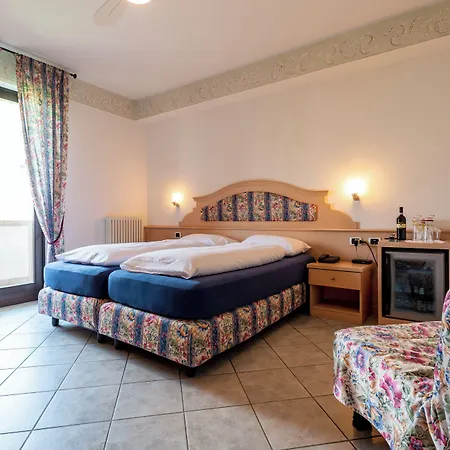 Alesi 公寓式酒店 马尔切西内