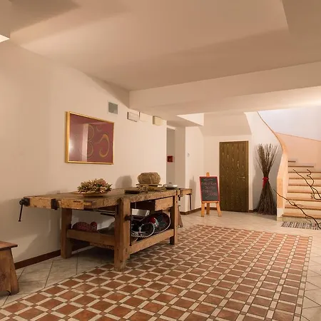 Aparthotel Alesi 3*