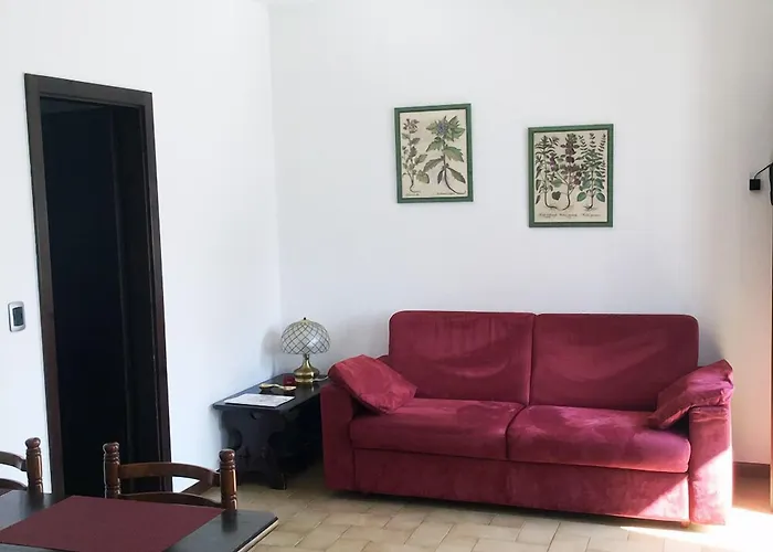 Alesi Aparthotel 3*